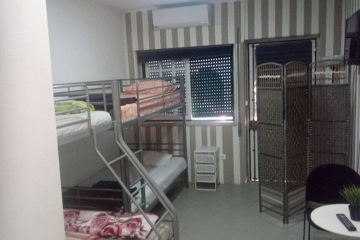 Wifi gratis y ropa de cama