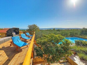 Property grounds - Holiday home Marija, (15712), Kaštel Novi, hr (Kaštel Novi)