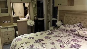 3 Schlafzimmer, Bügeleisen/Bügelbrett, Reisekinderbett, WLAN