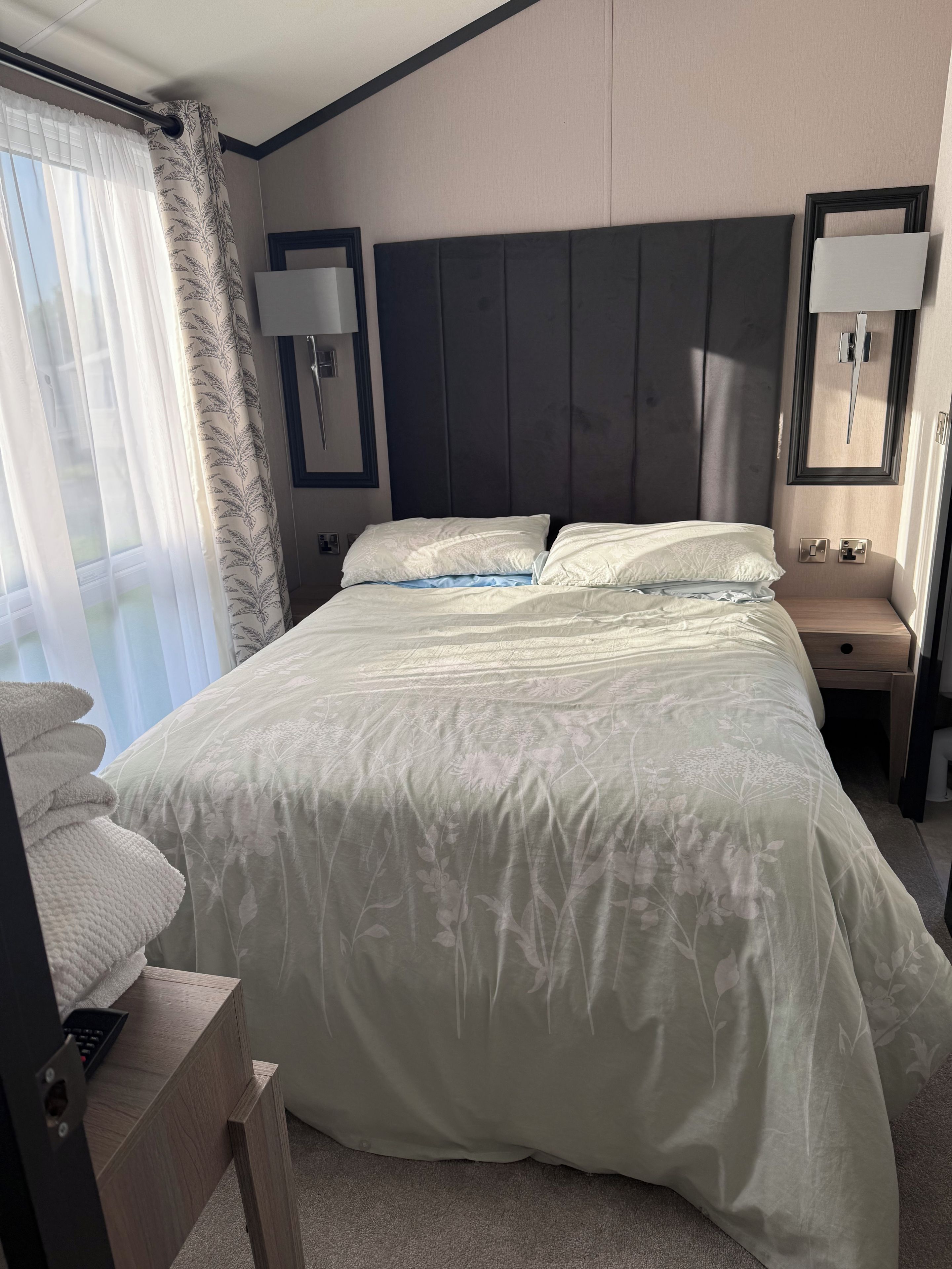 3 bedrooms, iron/ironing board, travel crib, WiFi