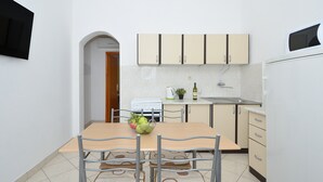Immagine non classificata, 3 di 27, pulsante