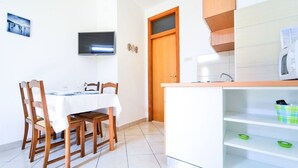 Dining - Apartments Ivan, (14195), Biograd, hr (Biograd)