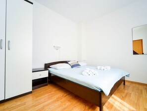 2 soverom, internettilgang og sengetøy