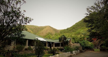 Fountain Baths Guest Cottages (unit 5)