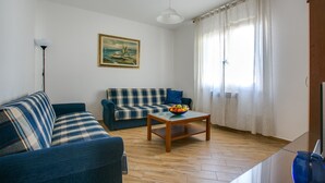 Living area - Apartment Gracijela, (13456), Pula, hr (Pula)
