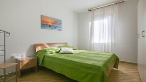 1 bedroom, internet, bed sheets - Apartment Gracijela, (13456), Pula, hr (Pula)