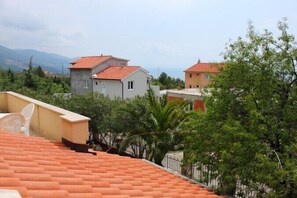 Property grounds - Apartments and rooms Jennifer, (11374), Orebic, hr (Orebic)