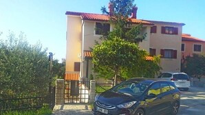 Unclassified image, 2 of 20, button - Apartments Liljana, (13999), Pula, hr (Pula)