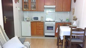 Unclassified image, 3 of 20, button - Apartments Liljana, (13999), Pula, hr (Pula)
