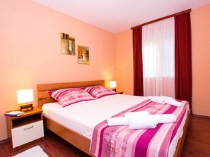 3 habitaciones, internet y ropa de cama 
