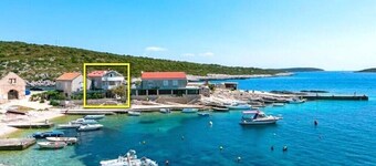 Apartments Davor, (15446), Rukavac, hr