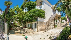 Unclassified image, 4 of 25, button - Apartments Katica, (15065), Novalja, hr (Novalja)