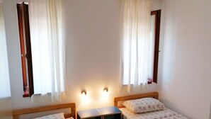 2 bedrooms, internet, bed sheets - Apartments Ana, (14975), Zaton, hr (Zaton)