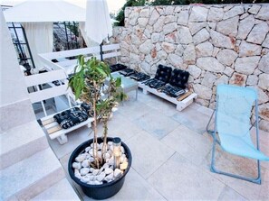 Terrace/patio - Apartments Tatjana, (9958), Novi Vinodolski, hr (Novi Vinodolski)