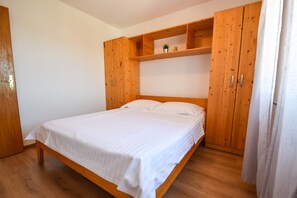 1 chambre, accès Internet, draps fournis