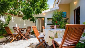 Outdoor dining - Apartments and rooms Tereza, (7865), Duce, hr (Duce)