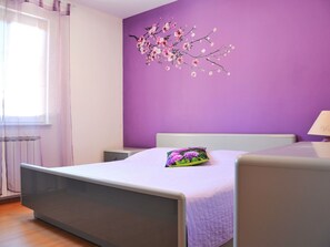 3 bedrooms, Internet, bed sheets