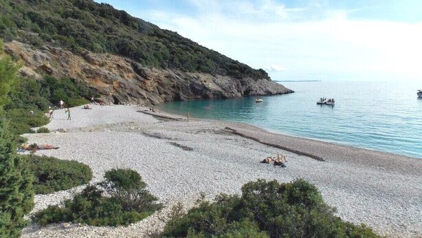Beach nearby - Apartments Danijela, (13922), Mali Lošinj, hr (Mali Lošinj)