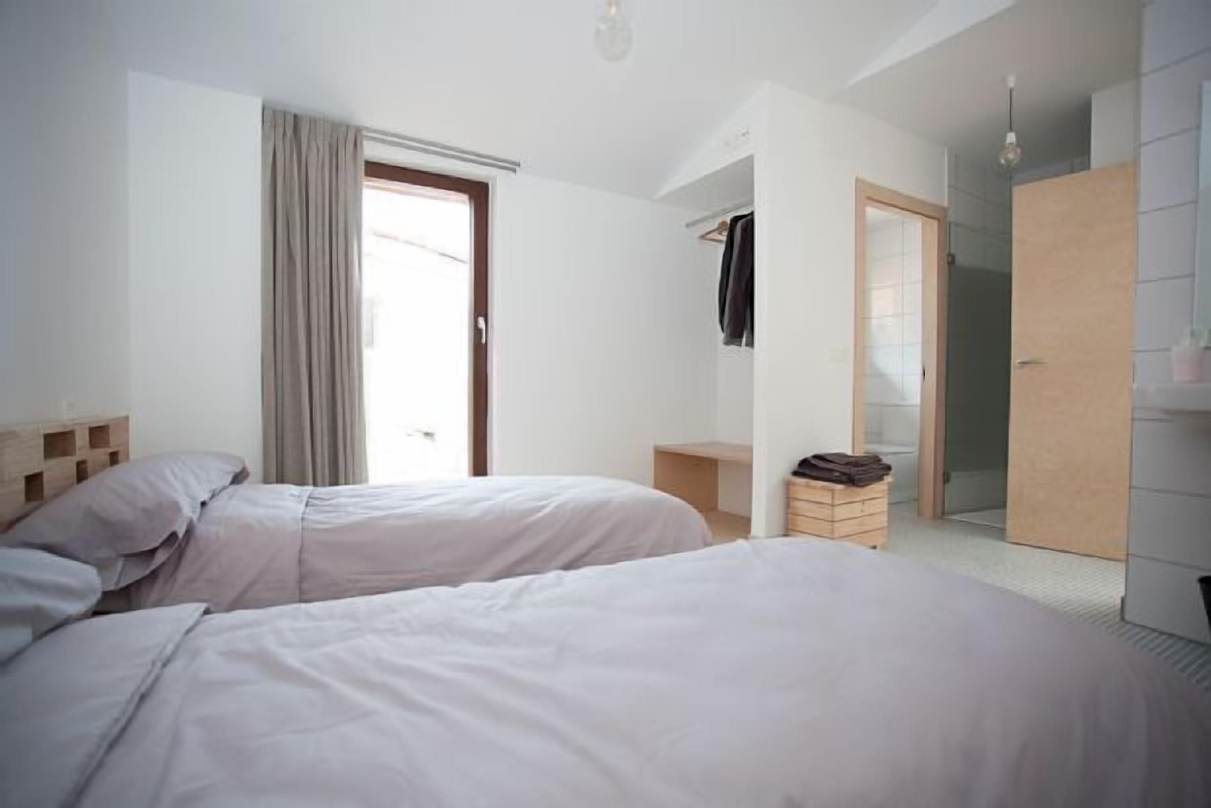 6 chambres, accès Internet, draps fournis