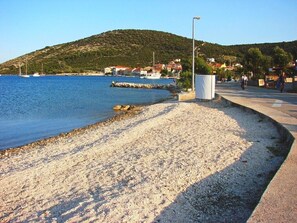 Beach nearby - Apartments Marin, (14545), Vinišce, hr (Vinišce)