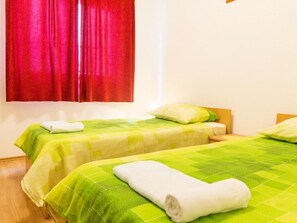 2 slaapkamers, internet, beddengoed