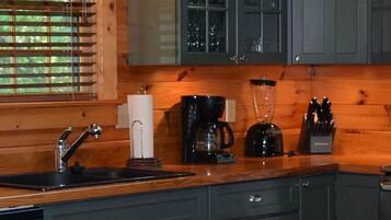 Cabin, 1 King Bed (Bear View) | Private kitchen