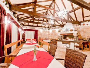 تناول الطعام