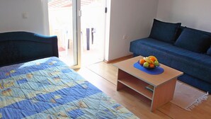 1 bedroom, Internet, bed sheets - Apartments Mirjana, (12501), Orebić, hr (Orebić)