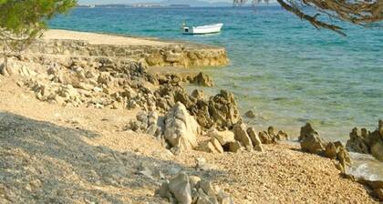 Apartments Joso, (2140), Kožino, hr