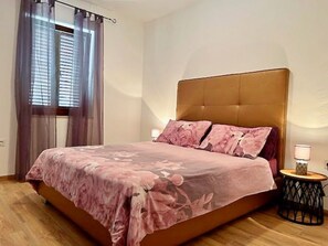 1 habitación y ropa de cama 
