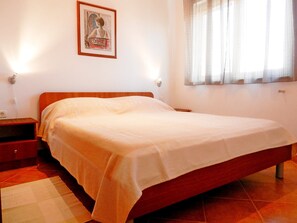 1 camera, accesso a Internet, lenzuola