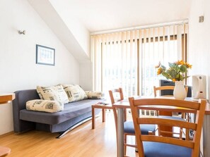 TV - Apartments Ivanka, (14889), Dubrovnik, hr (Dubrovnik)