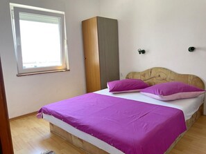 2 soverom, internettilgang og sengetøy