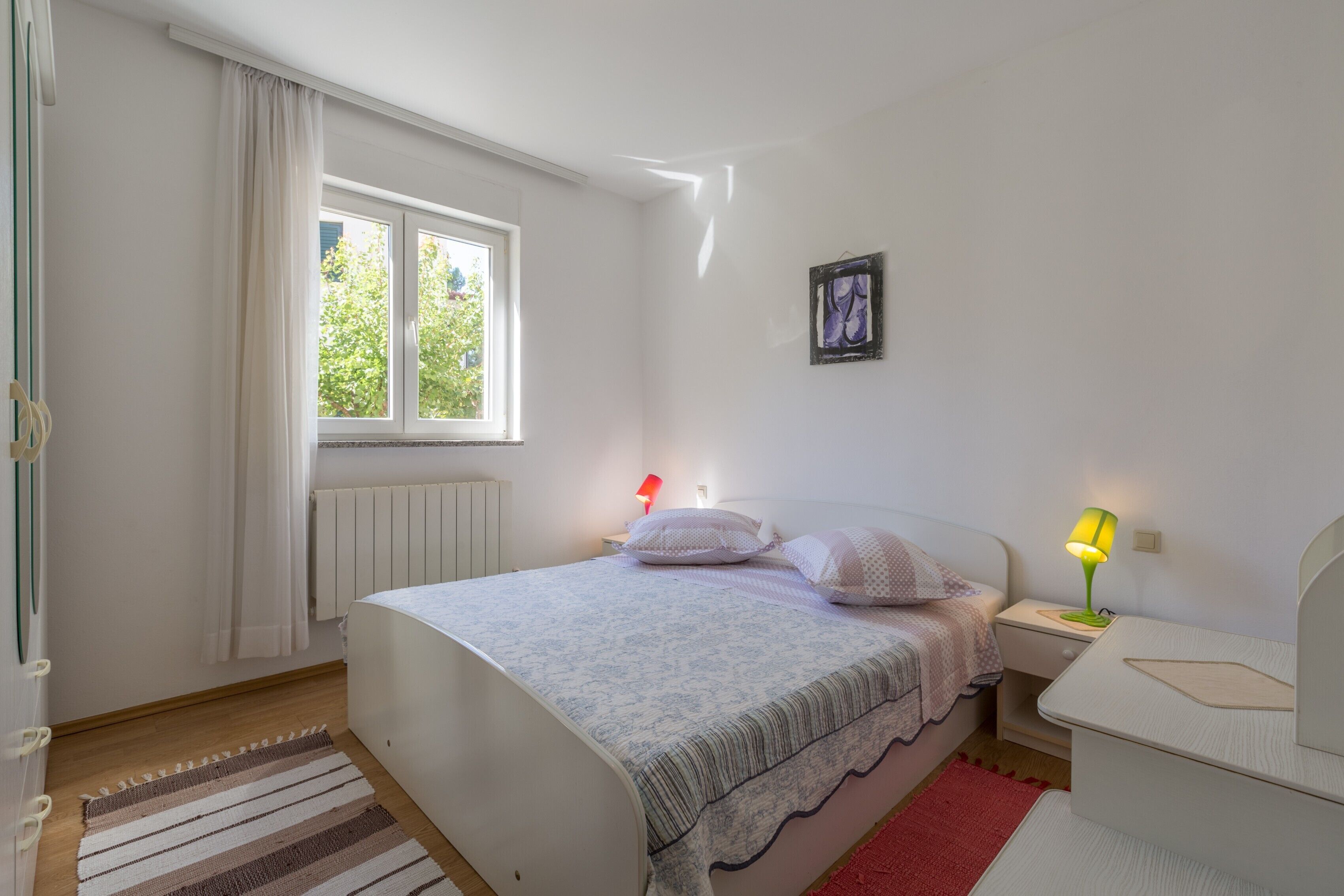 1 bedroom, iron/ironing board, internet, bed sheets