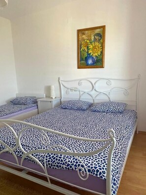 1 bedroom, Internet, bed sheets