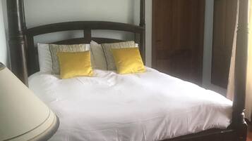 4 chambres, fer et planche à repasser, lit parapluie, Wi-Fi gratuit