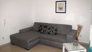 Unclassified image, 5 of 36, button - Apartments Antonija, (12171), Stari Grad, hr (Stari Grad)