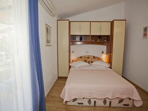 1 chambre, accès Internet, draps fournis