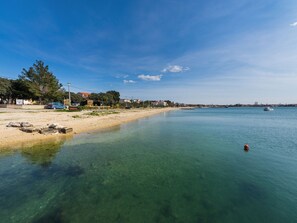 Tæt på stranden