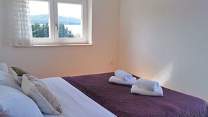 Room - Apartments Snježana, (15028), Medulin, hr (Medulin)