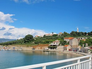 Enjoy breathtaking views of the ocean from this picturesque coastal town's viewpoint.