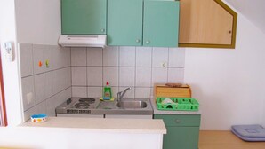 Unclassified image, 3 of 24, button - Apartments and rooms Antun, (13051), Lumbarda, hr (Lumbarda)