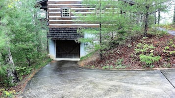 Cabin, Multiple Beds (Mont Vue) | Property grounds