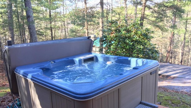 Cabane, 2 grands lits (Mountain Bliss) | Bain à remous extérieur