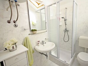 Douche, séchoir à cheveux