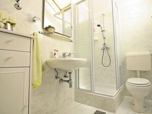 Een douche, een haardroger