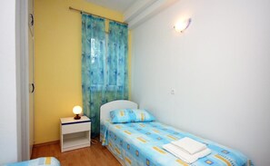 2 bedrooms, Internet, bed sheets