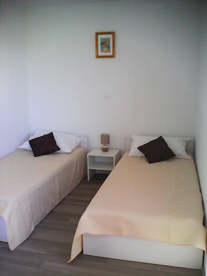 2 bedrooms, Internet, bed sheets - Apartments Željka, (15291), Nin, hr (Nin)