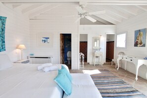 4 chambres, fer et planche à repasser, Wi-Fi gratuit, draps fournis