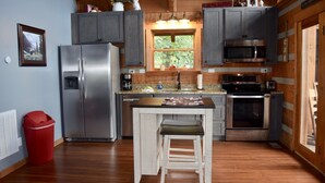 Cabin, 1 King Bed (A View for Two) | Private kitchen - A View for Two (Townsend)